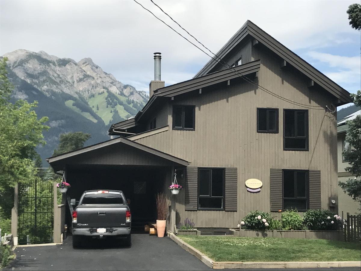 Mountain View Bed & Breakfast Banff Exterior photo